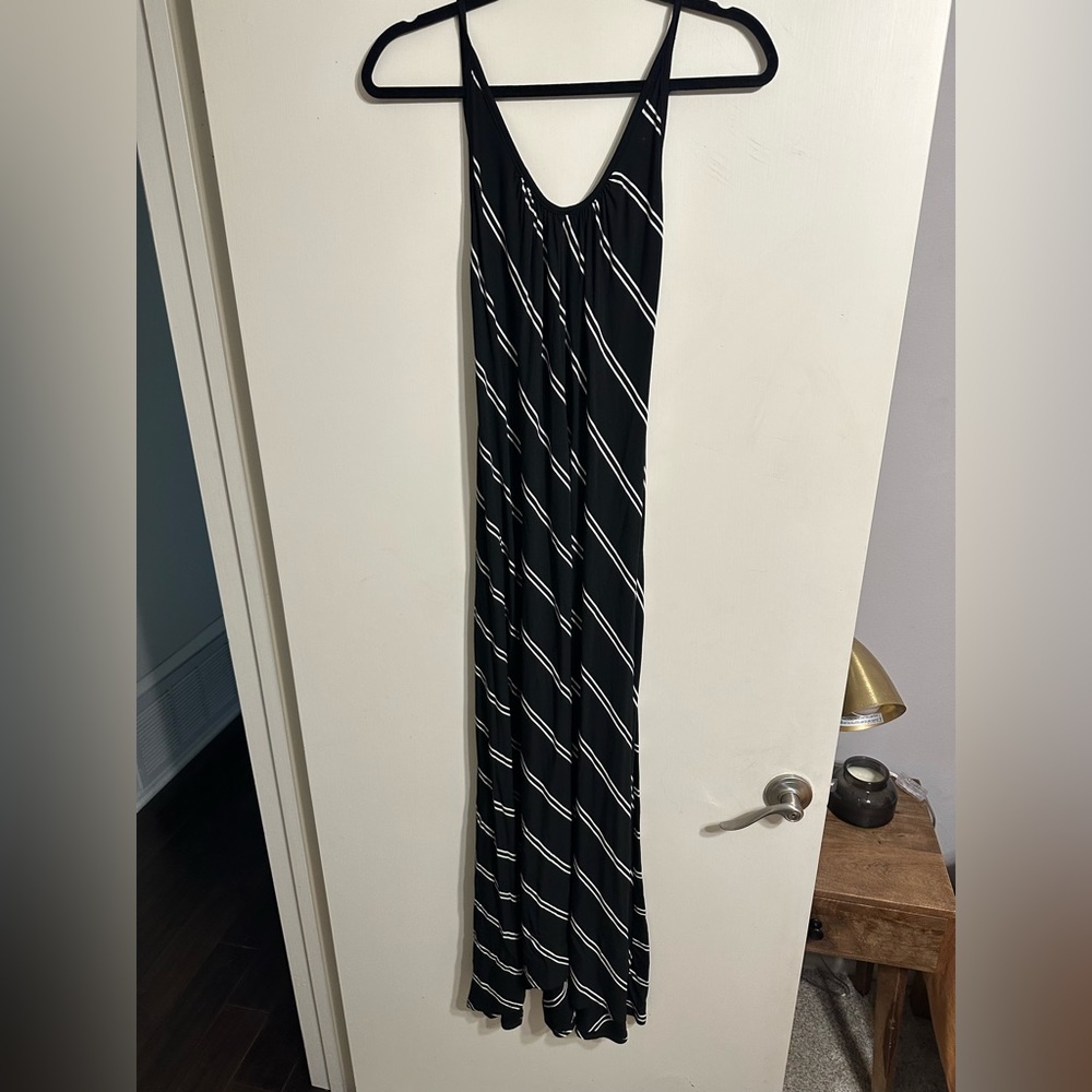 Maxi dress low back, size small